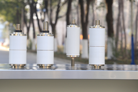 真空開關(guān)管結(jié)構(gòu)及工藝有怎樣的特點和優(yōu)勢？