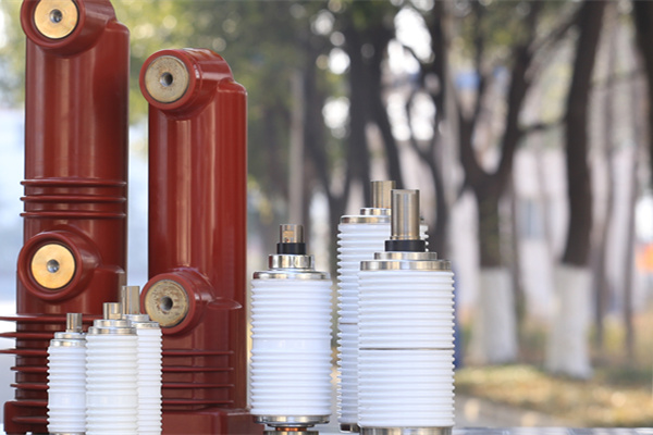 真空開(kāi)關(guān)管廠(chǎng)家難找嗎？建議這樣選廠(chǎng)家！